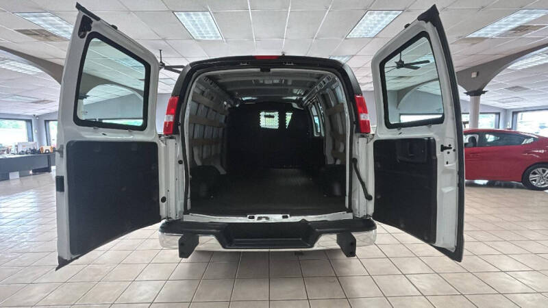 2020 GMC Savana 2500