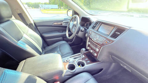 2013 Nissan Pathfinder Platinum