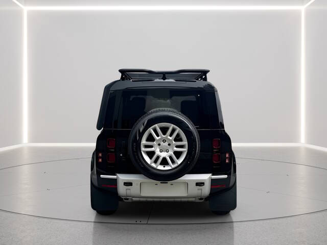 2025 Land Rover Defender 110 P400 S