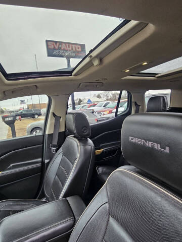 2017 GMC Acadia Denali