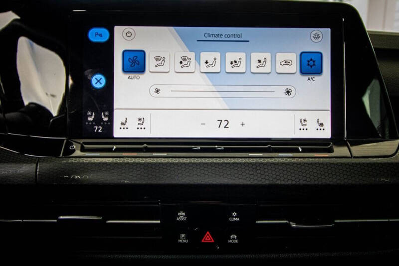 2023 Volkswagen Golf GTI SE