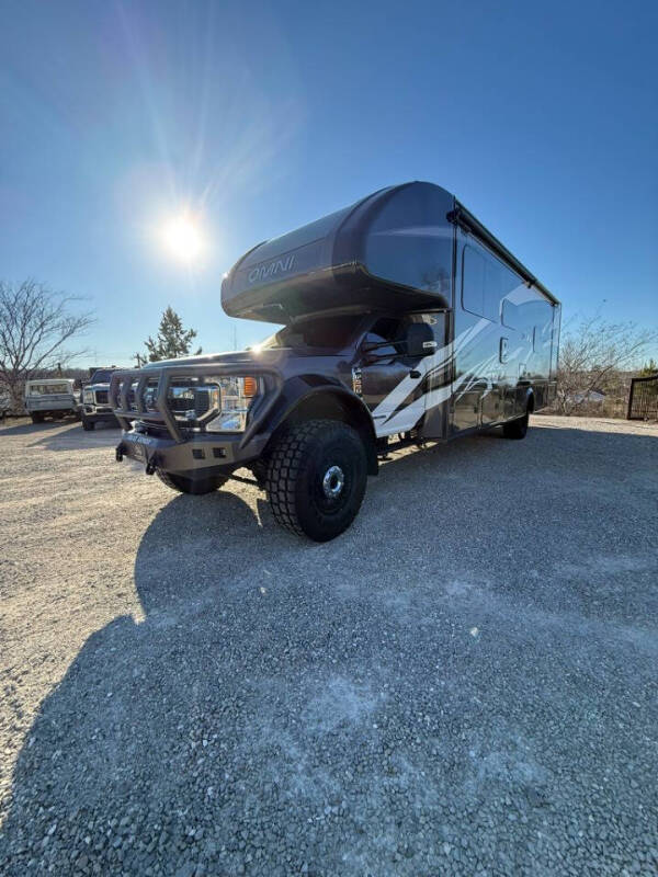 2021 Thor Motor Coach Omni