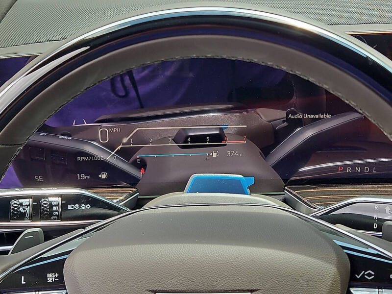 2025 Cadillac Escalade ESV Premium Luxury