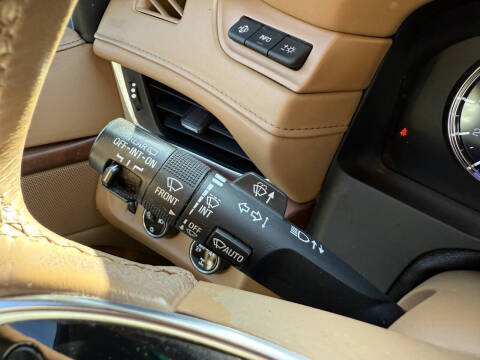 2017 Cadillac Escalade ESV Platinum