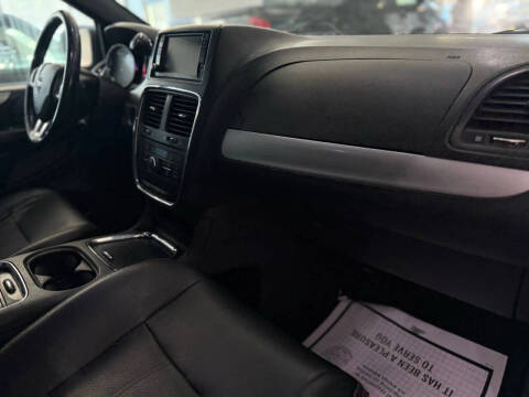 2014 Dodge Grand Caravan R/T