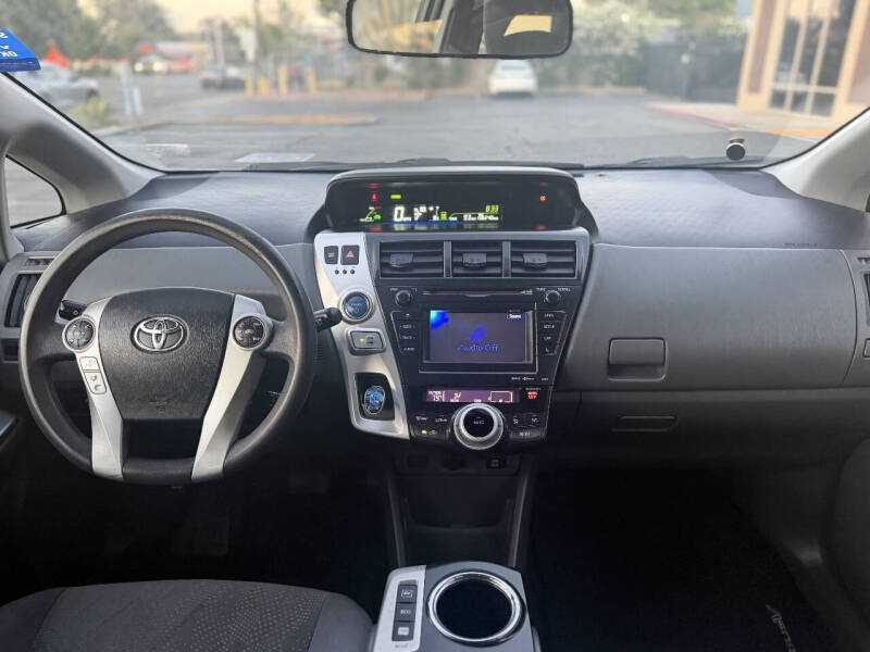 2014 Toyota Prius v Three