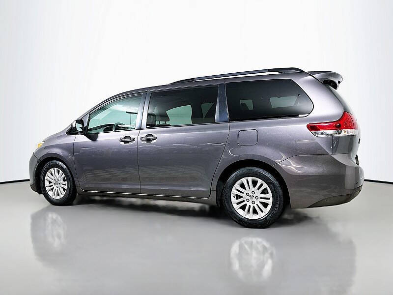 2014 Toyota Sienna