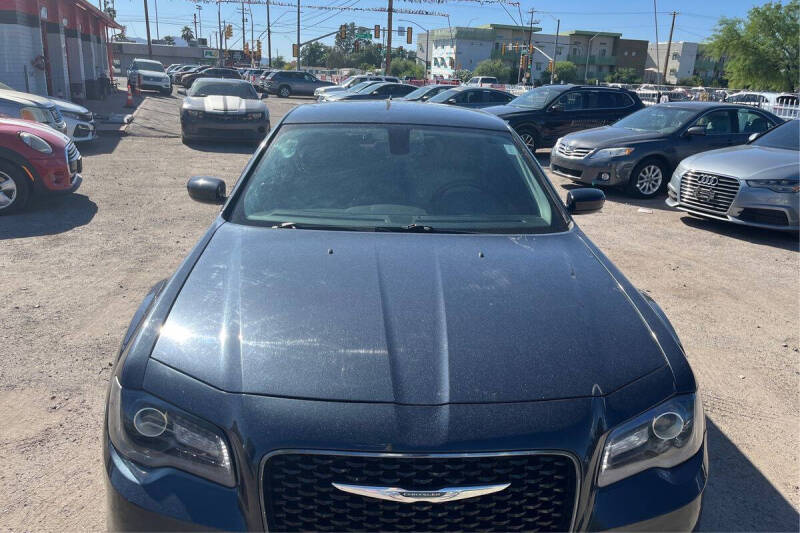 2019 Chrysler 300 Touring