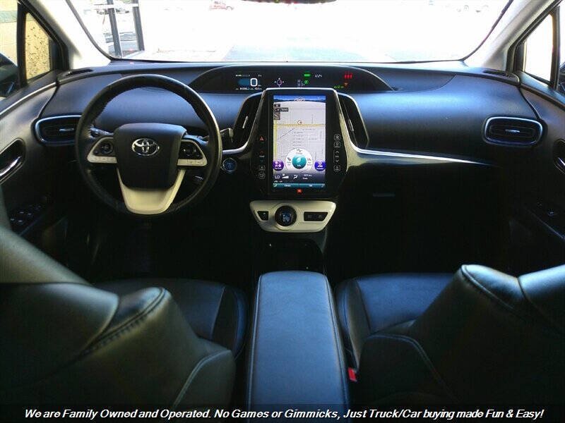 2018 Toyota Prius Four Touring