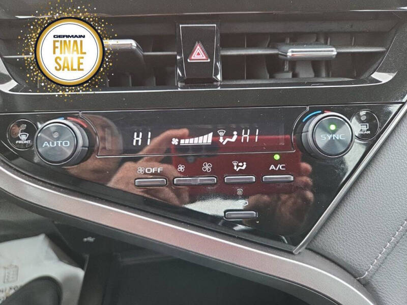 2022 Toyota Camry LE