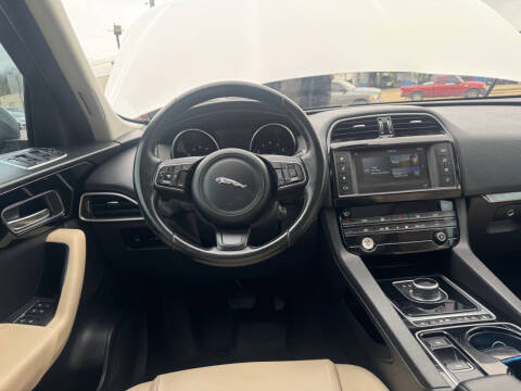 2017 Jaguar F-PACE 35t Premium