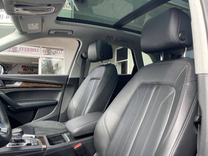 2020 Audi Q5 quattro Premium 45 TFSI