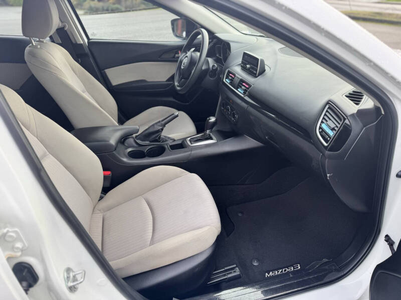 2014 Mazda MAZDA3 i Sport