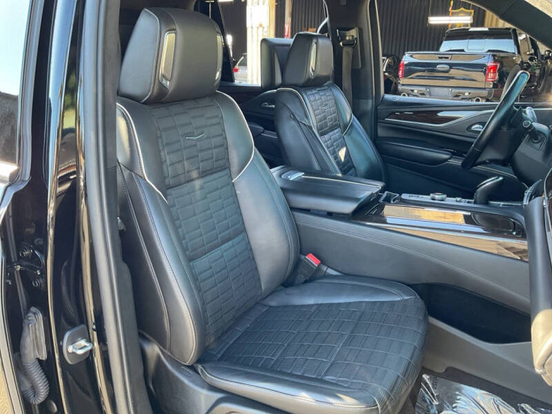 2022 Cadillac Escalade Sport Platinum