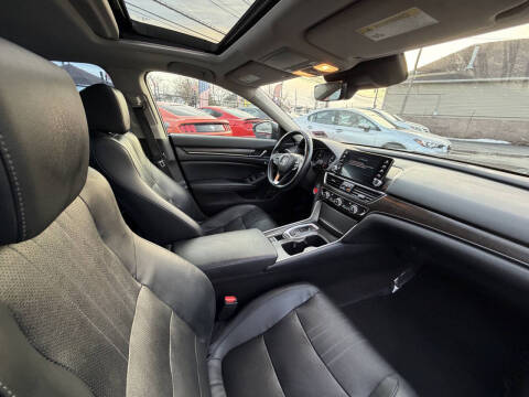 2018 Honda Accord EX-L w/Navi