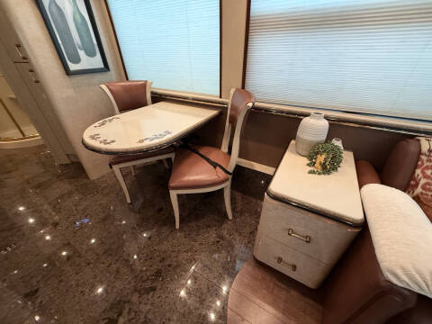 2001 Prevost Marathon