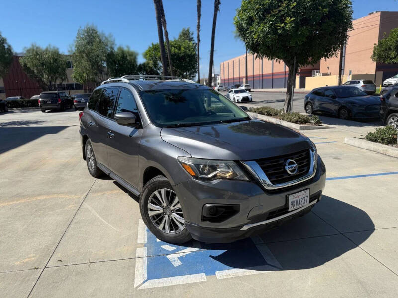 2020 Nissan Pathfinder S