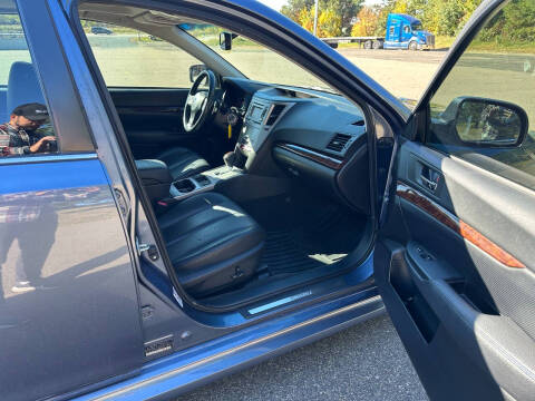 2013 Subaru Legacy 3.6R Limited