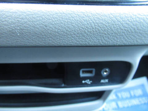 2020 Chrysler Voyager LX