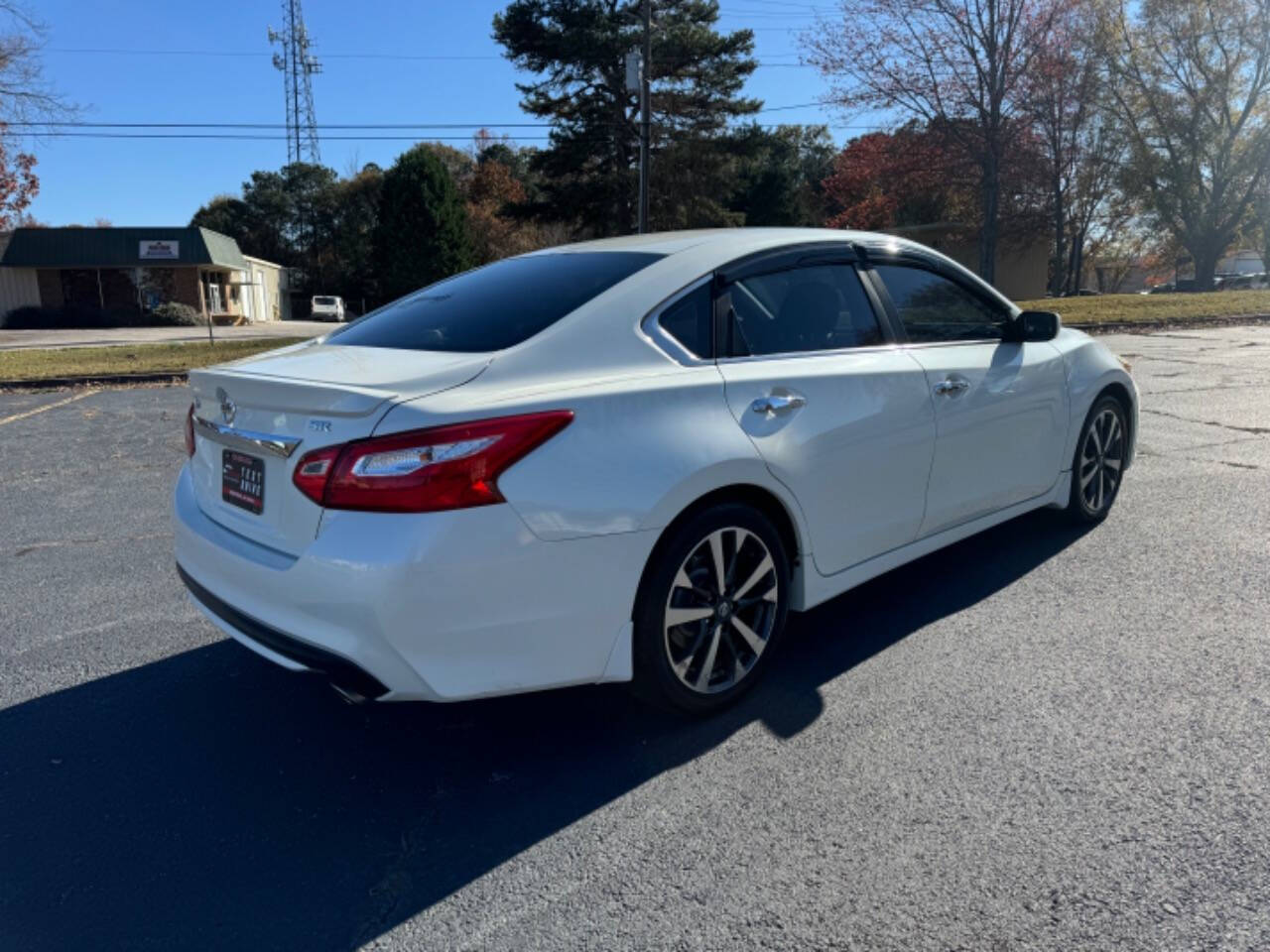 2016 Nissan Altima for sale at Aragon Trucks & Auto Sales LLC in Gainesville, GA