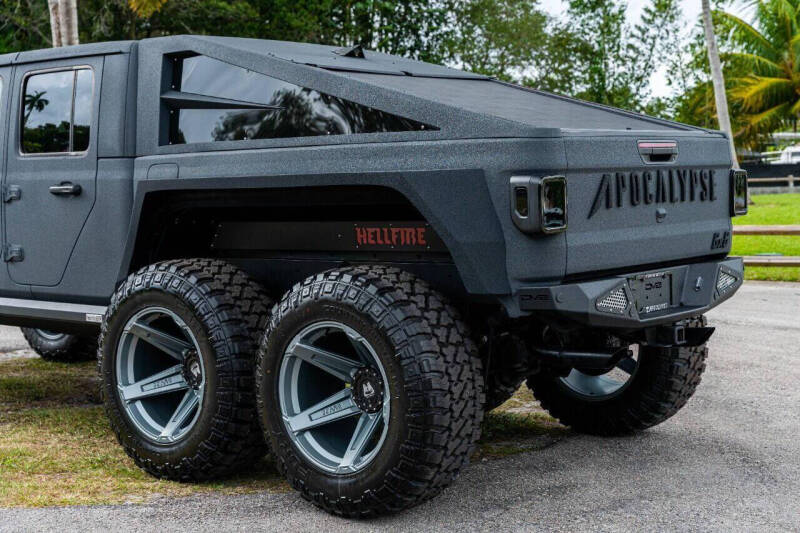 2023 Jeep Gladiator Sport S