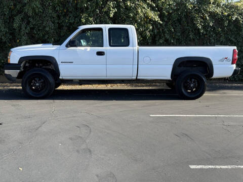 2003 Chevrolet Silverado 2500HD LS