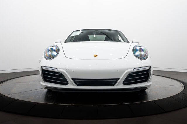 2017 Porsche 911 Carrera