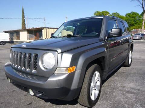 2014 Jeep Patriot for sale at Lewis Page Auto Brokers in Gainesville GA