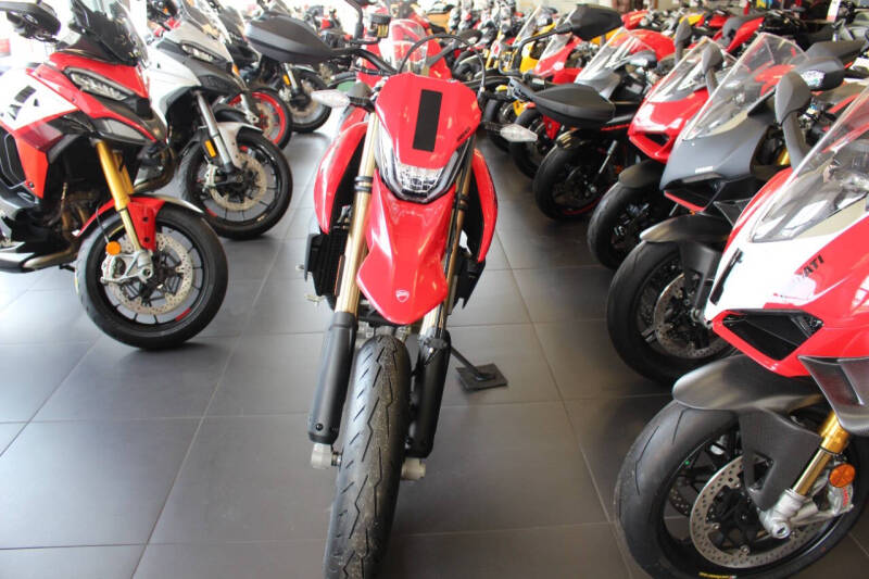 2024 Ducati Hypermotard