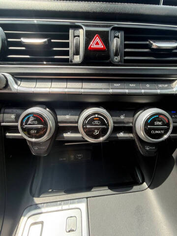 2019 Genesis G70 3.3T Advanced