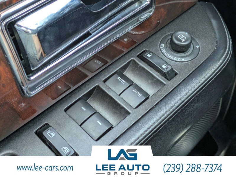 2017 Lincoln Navigator Select