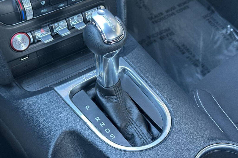 2021 Ford Mustang EcoBoost