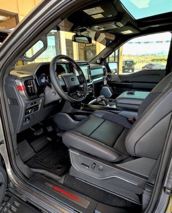 2025 Ford F-150 Raptor