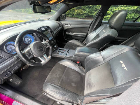 2012 Chrysler 300 SRT8