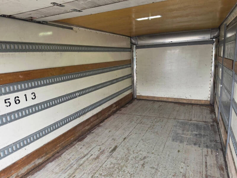 2018 Freightliner M2 106
