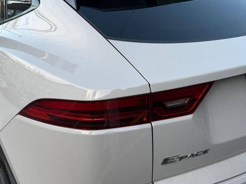 2018 Jaguar E-PACE P250 SE