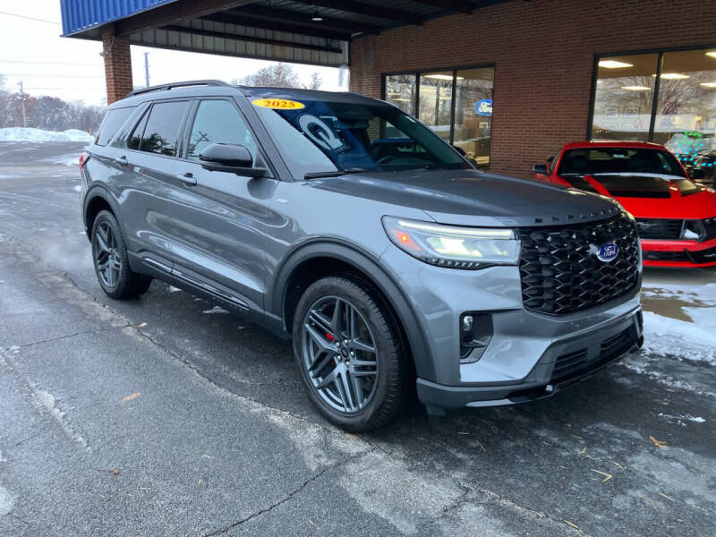 2025 Ford Explorer ST-Line