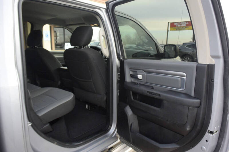 2022 RAM 1500 Classic SLT