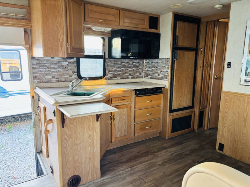 2004 National RV Sea Breeze