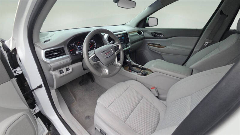 2019 GMC Acadia SLE-2