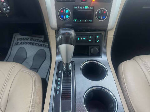 2011 Chevrolet Traverse LTZ