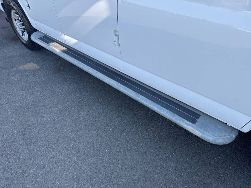 2019 Chevrolet Express 2500