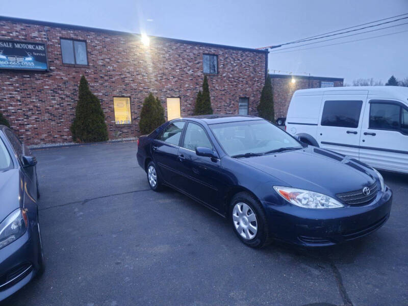 2004 Toyota Camry LE photo 4