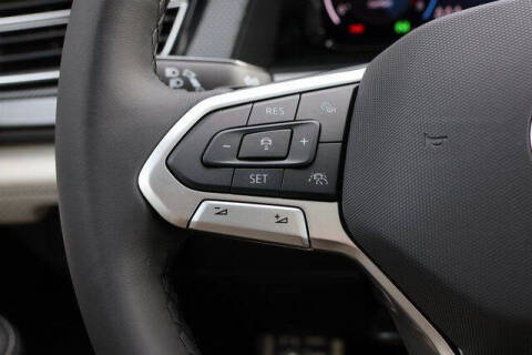 2025 Volkswagen Atlas Cross Sport SEL Premium R-Line 4Motion