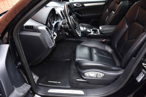 2016 Porsche Cayenne GTS