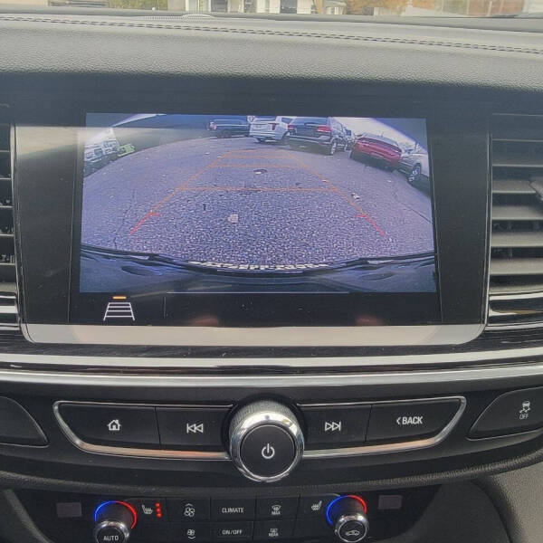 2019 Buick Regal Sportback Essence