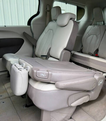 2017 Chrysler Pacifica Touring Plus