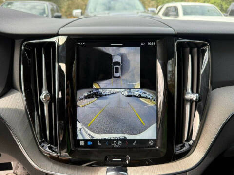 2025 Volvo XC60 B5 Plus Dark Theme