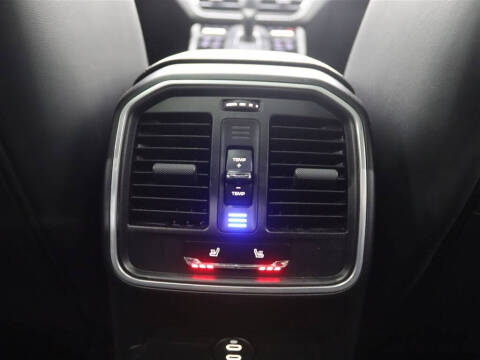 2022 Porsche Macan