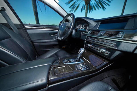 2011 BMW 5 Series 528i